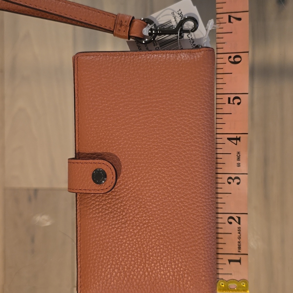NWT Coach Wristlet Wallet, Sz 6”x3.5” - Picture 6 of 7